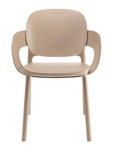 krzesło Hug, krzesło Scab Design, krzesło plastikowe, sztaplowane, skandynawski styl, balkon, taras, kawiarnia