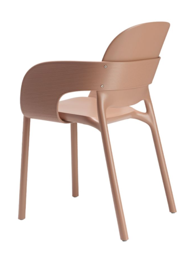 krzesło Hug, krzesło Scab Design, krzesło plastikowe, sztaplowane, skandynawski styl, balkon, taras, kawiarnia