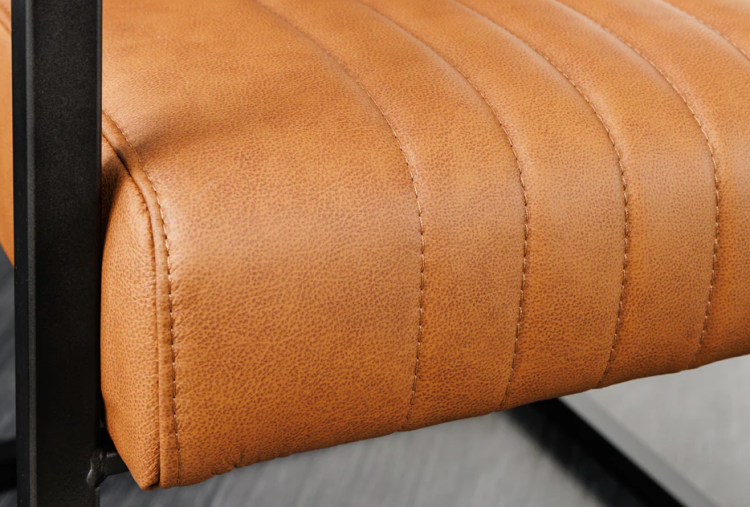 krzesło Big Aston, krzesło Invicta, tapicerowane krzesło, krzesło z podłokietnikami, eleganckie krzesło, klasyczne krzesło, nowoczesne krzesło, metalowa rama, krzesło do jadalni, krzesło do gabinetu