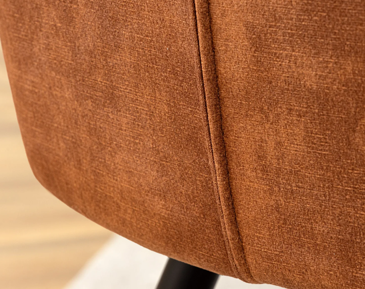 krzesło Turin, krzesło Invicta, krzesło aksamitne, krzesło z podłokietnikami, krzesło tapicerowane, krzesło do jadalni, krzesło do gabinetu, krzesło do biura, krzesło rdzawo-brązowe