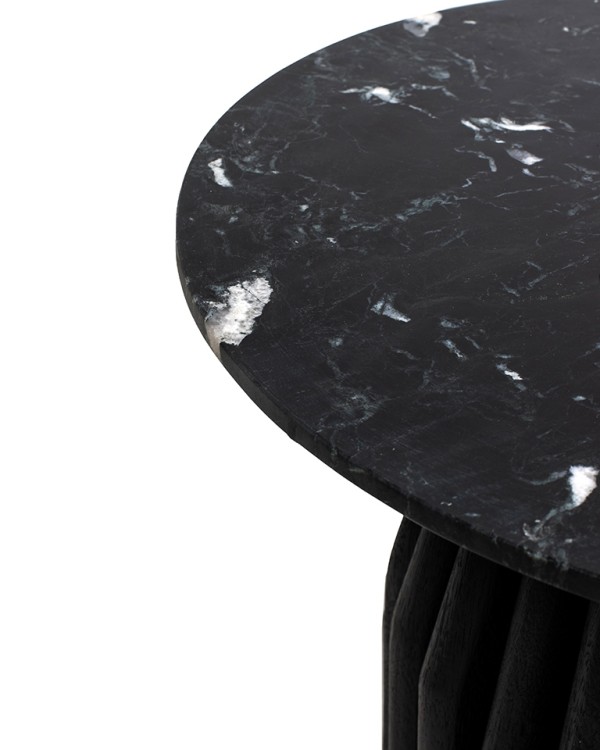 stolik boczny Levante, stolik boczny czarny marmur, stolik boczny drewno mango, stolik designerski, stolik dekoracyjny do salonu, stolik nowoczesny, stolik luksusowy, stolik Levante kolekcja, stolik elegancki, stolik marmurowy do salonu