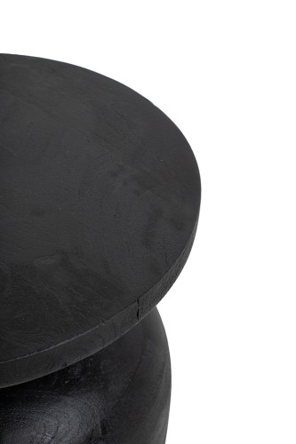 stolik Bisato, stolik czarny, stolik drewno mango, stolik pomocniczy czarny, designerski stolik z drewna, stolik rzeźbiarski, stolik dekoracyjny