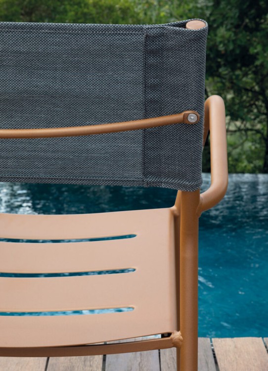 krzesło Vera, krzesło Vermobil, włoskie meble, outdoor furniture, krzesło outdoorowe, krzesło sztaplowane, krzesło tarasowe, krzesło metalowe, krzesło odporne na warunki atmosferyczne