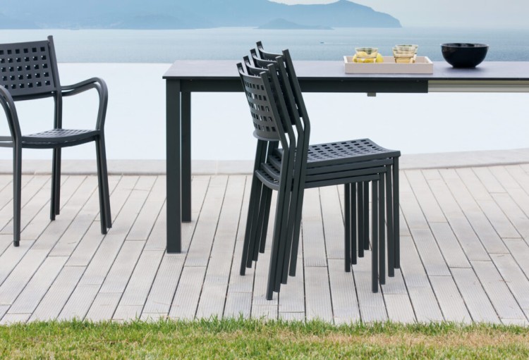 krzesło Alice, krzesło Vermobil, krzesło metalowe, krzesło sztaplowane, krzesło ogrodowe, krzesło outdoorowe, krzesło tarasowe, krzesło do ogródka restauracyjnego