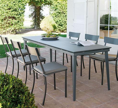 krzesło Mogan, krzesło Vermobil, krzesło stalowe, krzesło sztaplowane, krzesło outdoorowe, krzesło ogrodowe, krzesło tarasowe, krzesło do ogródka restauracyjnego