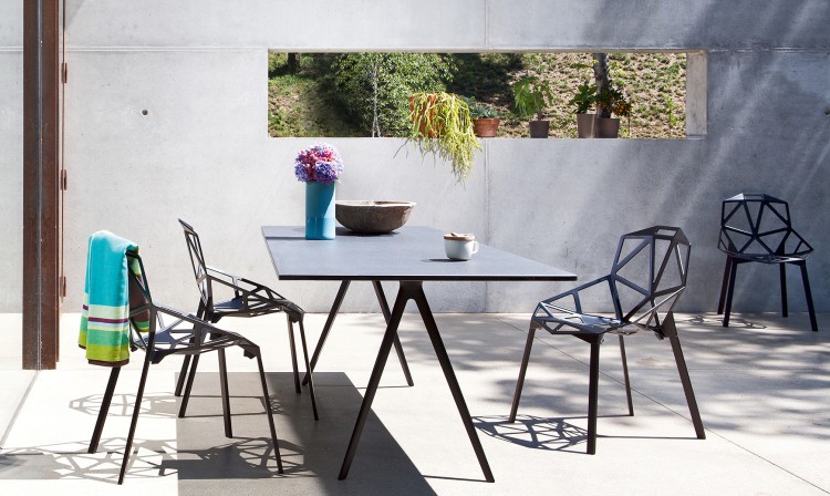 krzesło One, krzesło Magis, krzesło aluminiowe, krzesło sztaplowane, krzesło outdoorowe, krzesło odporne na warunki atmosferyczne, krzesło tarasowe