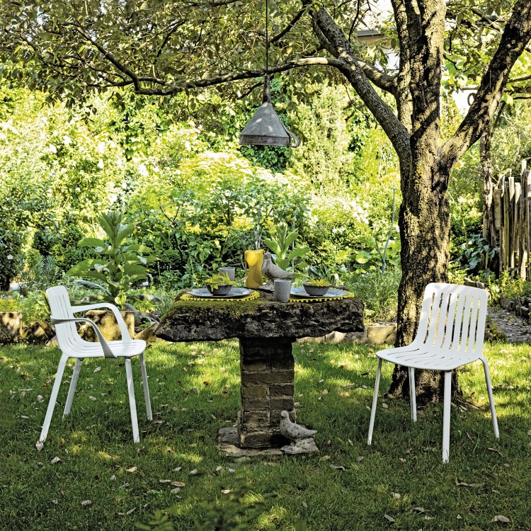 krzesło Plato, krzesło Magis, krzesło aluminiowe, krzesło sztaplowane, krzesło outdoorowe, krzesło odporne na warunki atmosferyczne, krzesło tarasowe