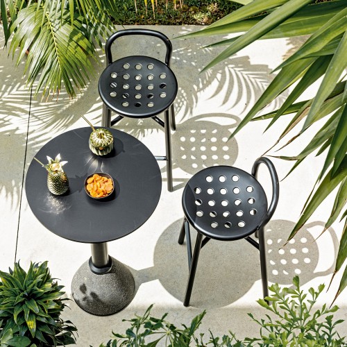 Magis_Pipe_stool_ambient_group_SD1200_black_01.jpg