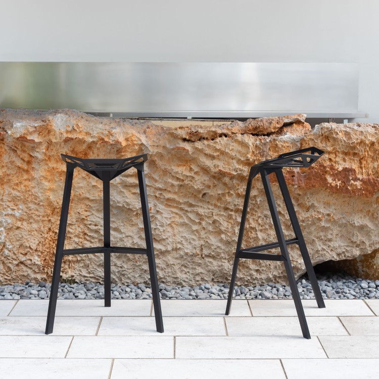 Magis_stool_one_ambient_SD492_black_01_gallery.jpg