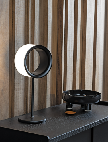 lampa Lost, lampa Magis, lampa stołowa, lampa minimalistyczna, lampa stojąca, lampa do salonu, nowoczesna lampa