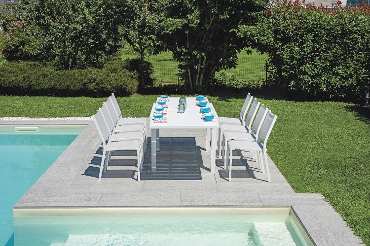 krzesło Pola, krzesło aluminiowe, krzesło sztaplowane, krzesło outdoorowe, krzesło na taras, meble ogrodowe