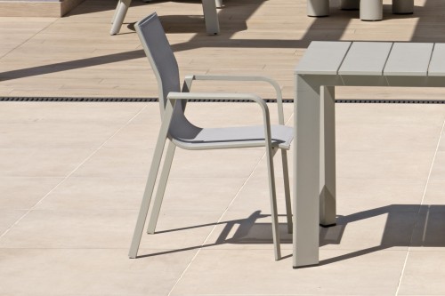 krzesło Samo, krzesło aluminiowe, krzesło sztaplowane, krzesło outdoorowe, krzesło na taras, meble ogrodowe