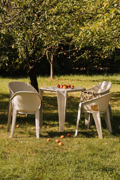 krzesło Premo, krzesło z tworzywa, krzesło Ferne, krzesło polskiego producenta, krzesło outdoorowe