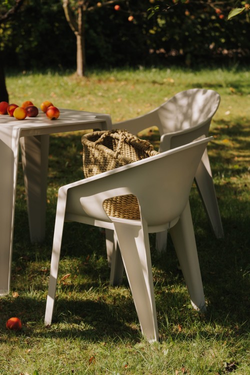 krzesło Premo, krzesło z tworzywa, krzesło Ferne, krzesło polskiego producenta, krzesło outdoorowe