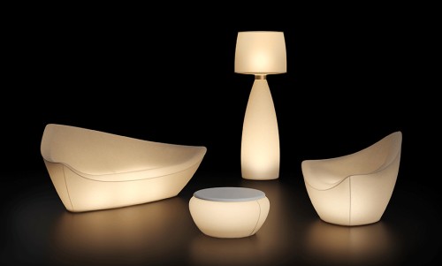 lampa Vela, lampa Plust, lampa z tworzywa, lampa outdoorowa, lampa na taras, lampa odporna na warunki atmosferyczne, meble ogrodowe, meble HoReCa