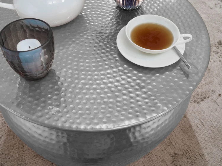 stolik boczny Karam, stolik aluminiowy, stolik pomocniczy, stolik do salonu