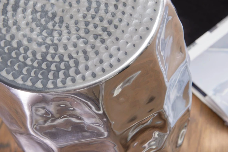stolik boczny Jada, stolik aluminiowy, stolik pomocniczy, stolik do salonu
