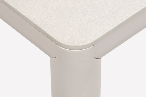 stół Piave, Nardi, stół ogrodowy, stół na taras, stół z laminatu, stół aluminiowy, stół odporny na warunki atmosferyczne, odporny na deszcz, odporny na pleśń, odporny na UV, nowoczesny stół, włoski design