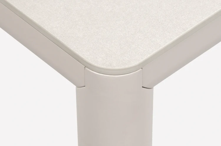 stół Piave, Nardi, stół ogrodowy, stół na taras, stół z laminatu, stół aluminiowy, stół odporny na warunki atmosferyczne, odporny na deszcz, odporny na pleśń, odporny na UV, nowoczesny stół, włoski design