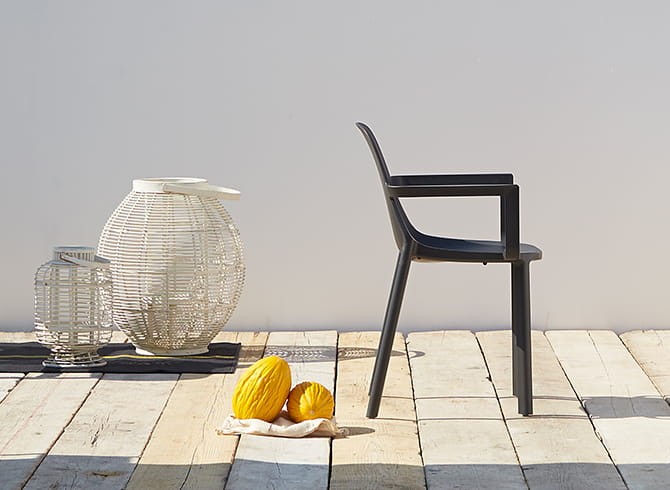 Krzesło Piu z podłokietnikami - antracyt