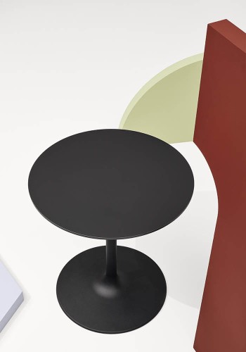 stół Flink, stół Infiniti Design, stół do jadalni, stół do restauracji, stół okrągły, włoski design
