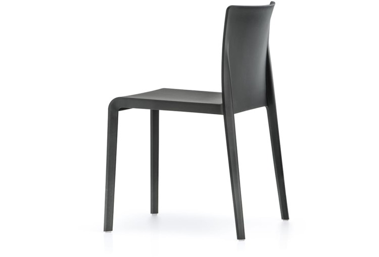 krzesło Volt 670 czarny, krzesło Pedrali, krzesło włoski design, nowoczesny design