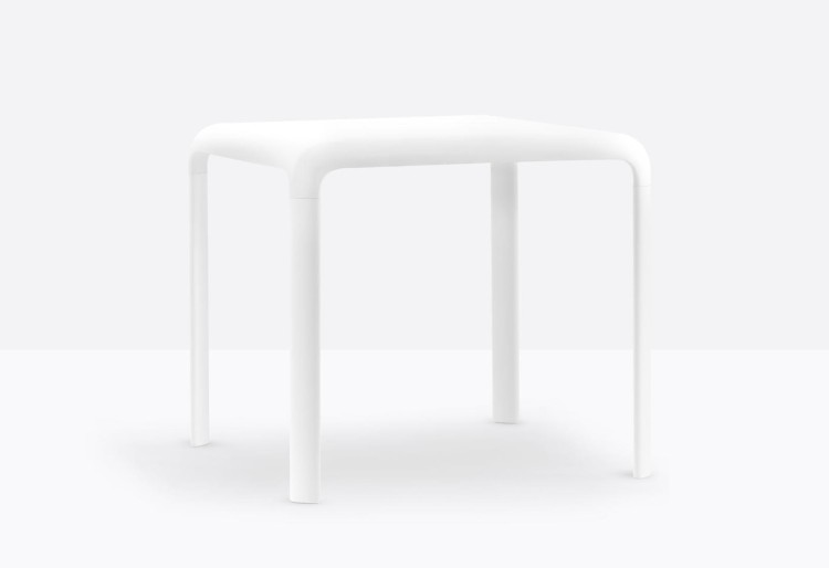 stół Snow, stół Pedrali, stół kwadratowy, stół biały, stół do jadalni, sół do restauracji, stół outdoor, nowoczesny design, włoski design