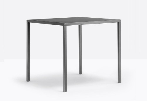 stół Fabbrico, stół Pedrali, stół metalowy, stół outdoorowy, stół różne kolory, stół do restauracji, stół na taras, stół włoski design, nowoczesny design