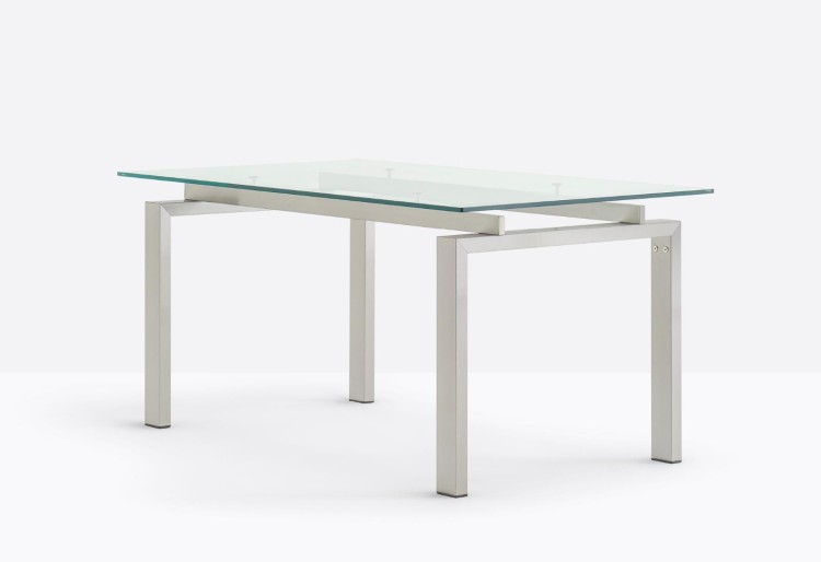 stół Space, stół Pedrali, stół metalowy szklany blat, stół do jadalni, stół do biura, elegancki stół, nowoczesny design, włoski design