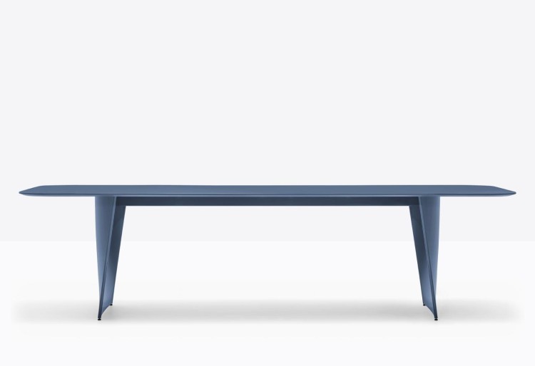 stół Frank, stół Pedrali, stół kolorowy, stół do jadalni, stół do restauracji, nowoczesny stół, nowoczesny design, włoski design