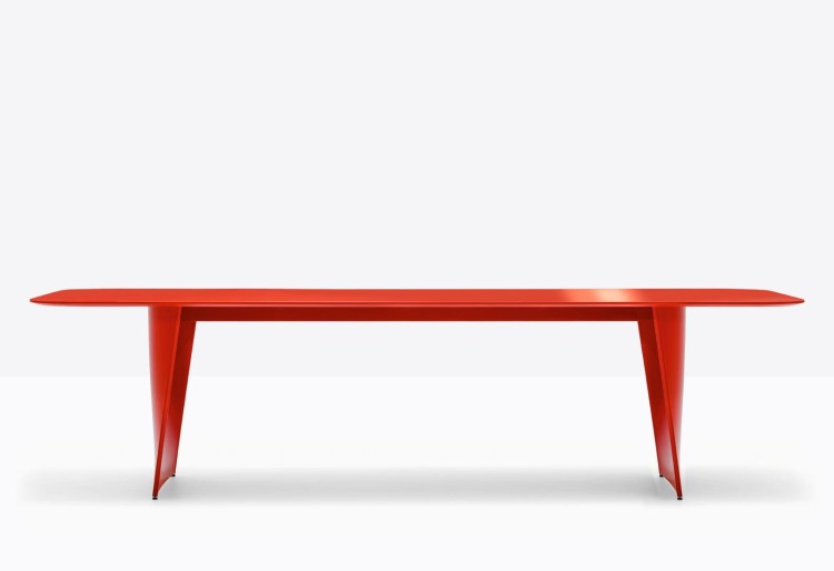 stół Frank, stół Pedrali, stół kolorowy, stół do jadalni, stół do restauracji, nowoczesny stół, nowoczesny design, włoski design