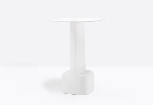 stolik barowy Serif, stolik Pedrali, stolik outdoorowy, stolik nowoczesny, stolik do restauracji, nowoczesny design, włoski design
