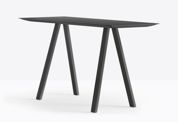 stół Arki, stół Pedrali, sół do restauracji, stół do jadalni, sół do kuchni, nowoczesny stół, nowoczesny design, włoski design