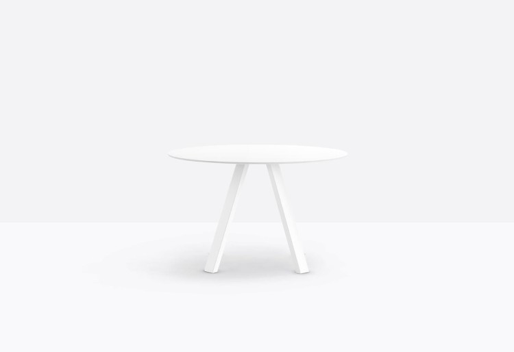 stół Arki, sół Pedrali, stół okrągły, stół do jadalni, stół do restauracji, nowoczesny stół, nowoczesny design, włoski design