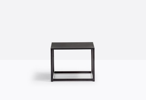stolik kawowy Code, stolik kawowy Pedrali, stolik kawowy do salonu, stolik kawowy minimalistyczny, stolik loftowy, stolik stalowy, nowoczesny design, włoski design