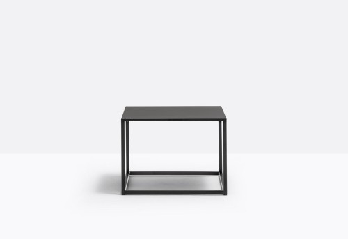 stolik kawowy Code, stolik kawowy Pedrali, stolik kawowy do salonu, stolik kawowy minimalistyczny, stolik loftowy, stolik stalowy, nowoczesny design, włoski design