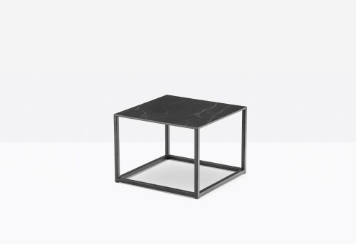 stolik kawowy Code, stolik Code Marble, stolik kawowy Pedrali, stolik kawowy do salonu, stolik kawowy minimalistyczny, stolik loftowy, stolik marmurowy, nowoczesny design, włoski design