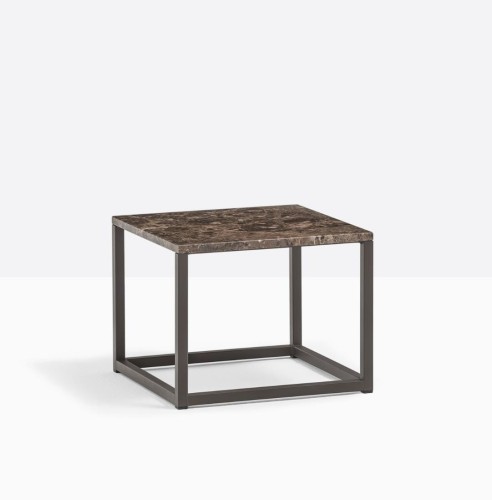 stolik kawowy Code, stolik Code Marble, stolik kawowy Pedrali, stolik kawowy do salonu, stolik kawowy minimalistyczny, stolik loftowy, stolik marmurowy, nowoczesny design, włoski design