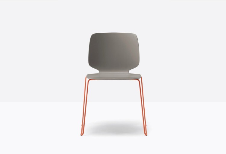 krzesło Babila, krzesło Pedrali, krzesło minimalistyczne, krzesło do jadalni, krzesło do kuchni, krzesło konferencyjne, nowoczesny design, włoski design
