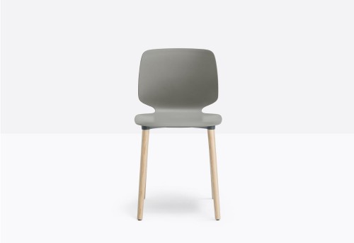 krzesło Babila, krzesło Pedrali, krzesło minimalistyczne, krzesło do jadalni, krzesło do kuchni, krzesło konferencyjne, nowoczesny design, włoski design