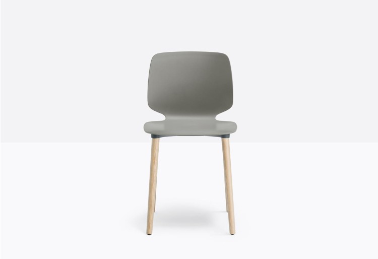 krzesło Babila, krzesło Pedrali, krzesło minimalistyczne, krzesło do jadalni, krzesło do kuchni, krzesło konferencyjne, nowoczesny design, włoski design