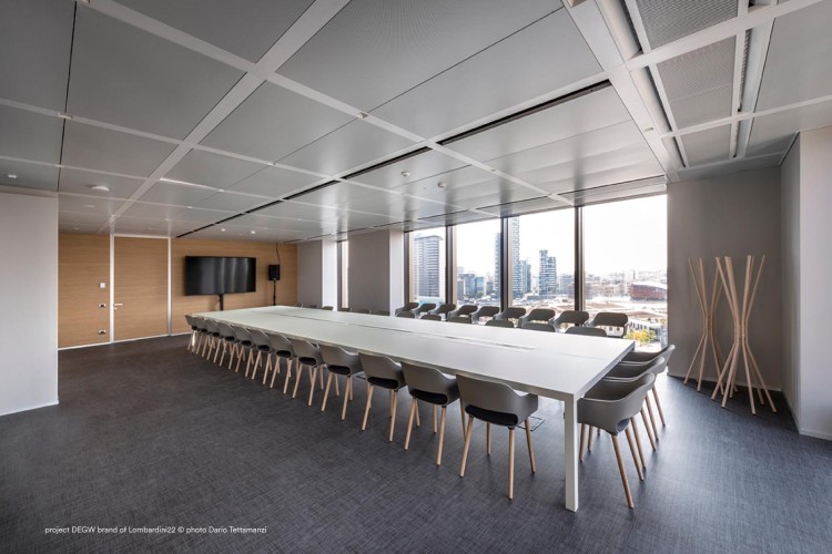 krzesło Babila, krzesło Pedrali, krzesło minimalistyczne, krzesło do jadalni, krzesło do kuchni, krzesło konferencyjne, nowoczesny design, włoski design