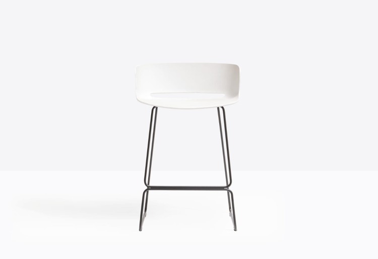 hoker Babila, hoker Pedrali, hoker do kuchni, hoker do jadalni, hoker do restauracji, hoker włoski, nowoczesny design, włoski design