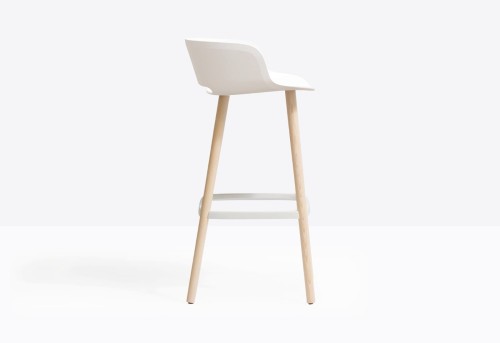 hoker Babila, hoker Pedrali, hoker do kuchni, hoker do jadalni, hoker do restauracji, hoker włoski, nowoczesny design, włoski design