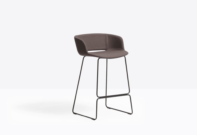 hoker Babila, hoker Pedrali, hoker do kuchni, hoker do jadalni, hoker do restauracji, hoker włoski, nowoczesny design, włoski design