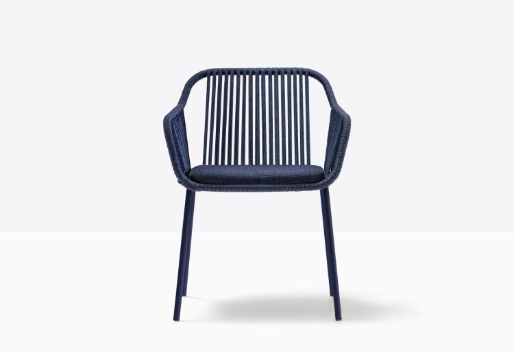 krzesło Babila, krzesło Pedrali, krzesło minimalistyczne, krzesło do jadalni, krzesło do kuchni, krzesło konferencyjne, nowoczesny design, włoski design