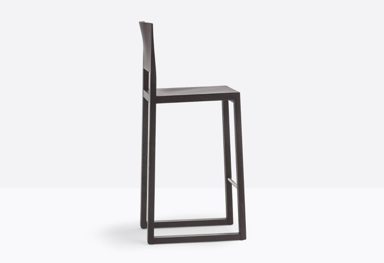 hoker Brera, hoker Pedrali, hoker dębowy, hoker drewniany, hoker do restauracji, nowoczesny design, włoski design