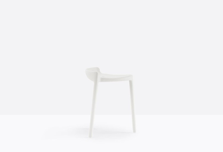 stołek Happy, stołek Pedrali, stołek z tworzywa, stołek outdoorowy, stołek do restuaracji, stołek do jadalni, stołek nowoczesny, nowoczesny design, włoski design