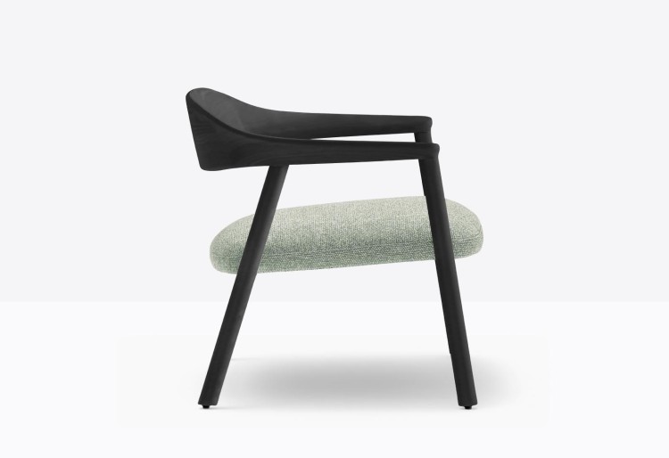 fotel Hera, fotel Pedrali, fotel drewniany, fotel boho, fotel do salonu, fotel retro, włoski design, nowoczesny design