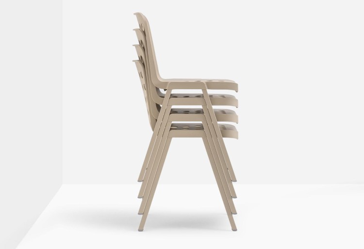 krzesło Koi-Booki, krzesło Pedrali, krzesło outdoorowe, krzesło do restauracji, krzesło na taras, krzesło do jadalni, krzesło nowoczesne, nowoczesny design, włoski design